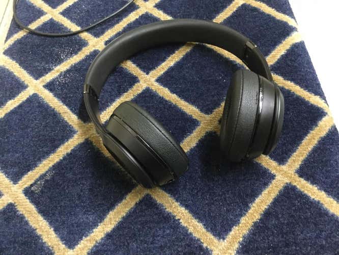 Beats Solo 3 Headphones Wireless