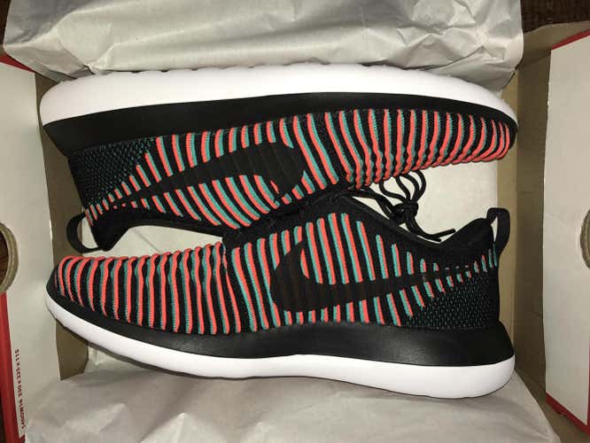 BN Nike Roshe 2 Flyknit