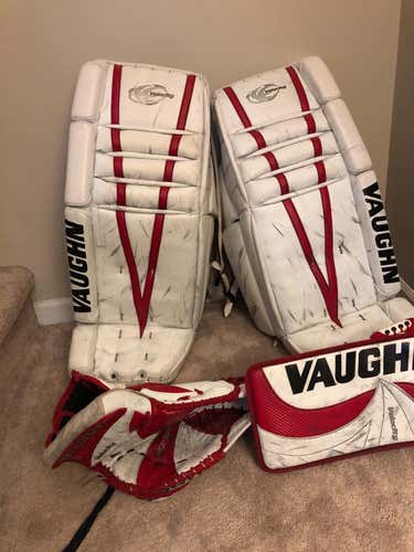 Vaughn 33+2 leg pads, glove and blocker combo