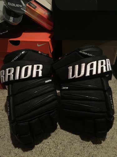 Warrior Alpha QX Sr glove black size 14