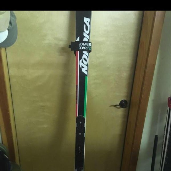 184 25m Radius 2016 Used Nórdica Racing Skis