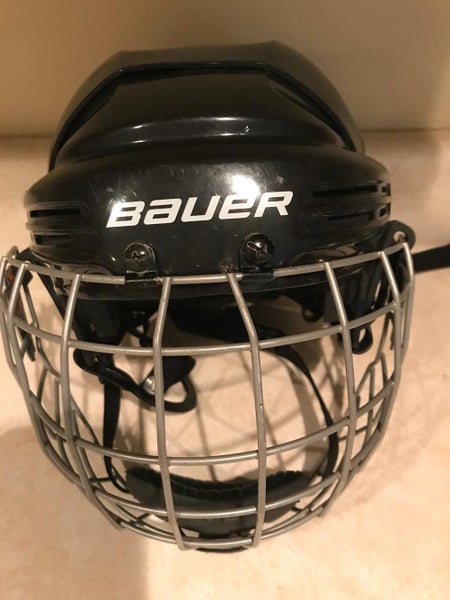 Bauer BHH2100JR adjustable fits sizes 6 1/4 - 7 5/8
