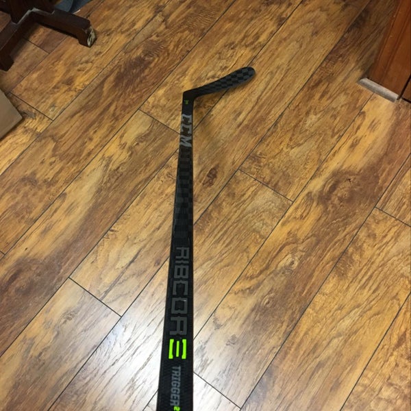 CCM RibCor Trigger 2 85 Flex P28 Righty Hockey Stick