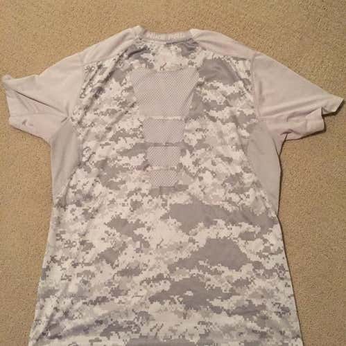Nike Pro Large Snow Camo Shirt