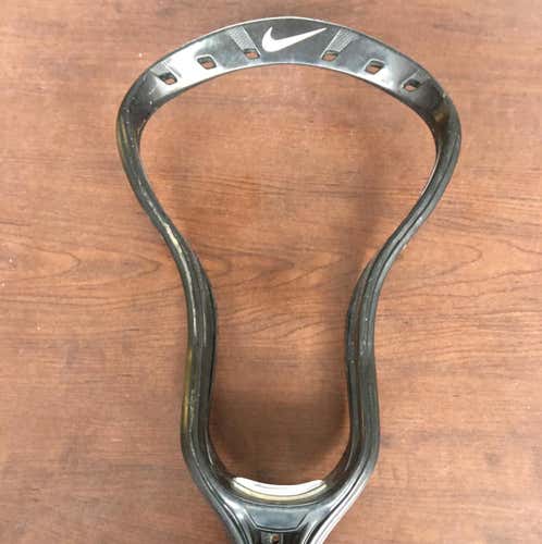Nike Lakota U