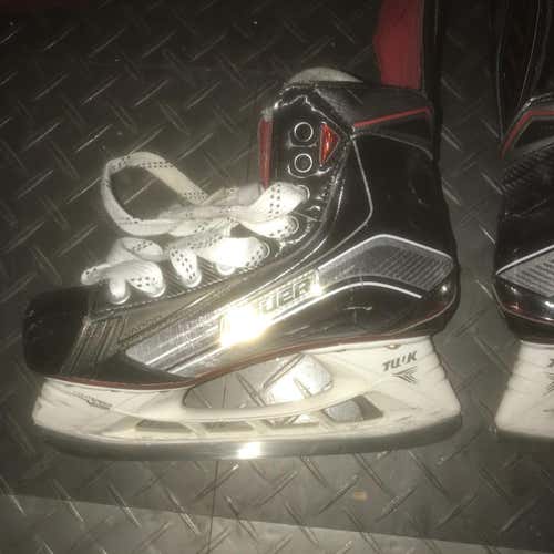 Bauer X800 Hockey Skates