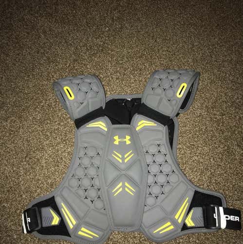 Like New Under Armour VFT Shoulder Pads