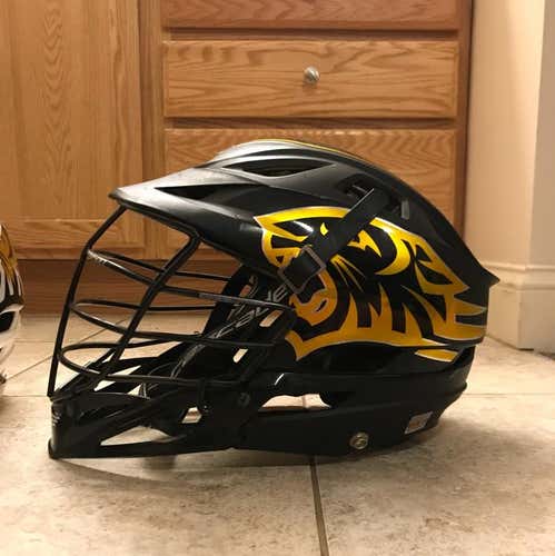 TEAM ISSUED BLACK TOWSON LACROSSE CASCADE R