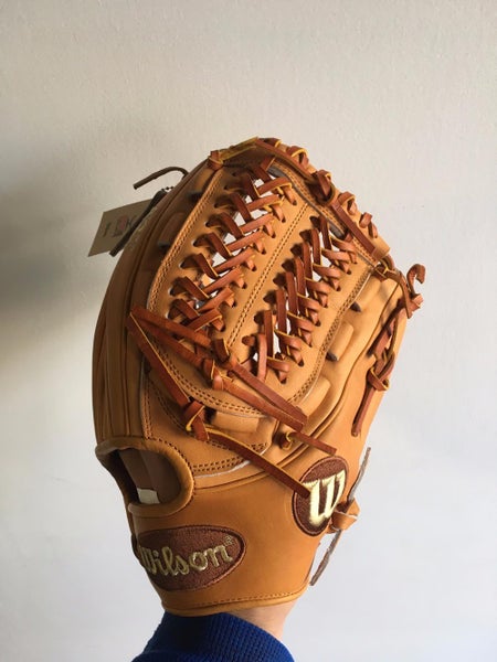 Wilson November Glove of the Month A2K D33 11.75" Glove