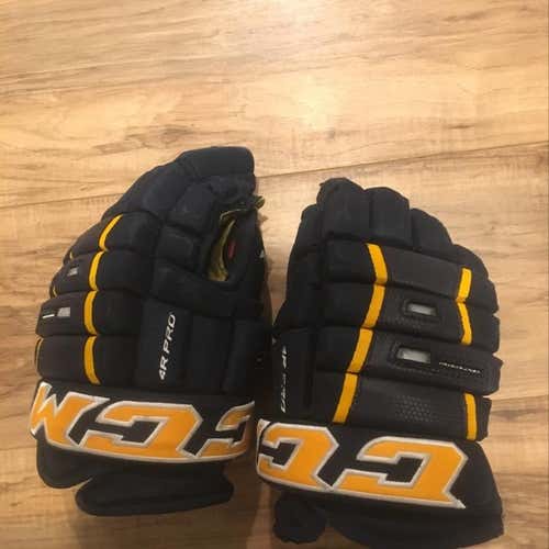 CCM 4 Roll Size 13