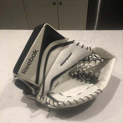 Reebok Senior Regular Goal Catcher XLT X24