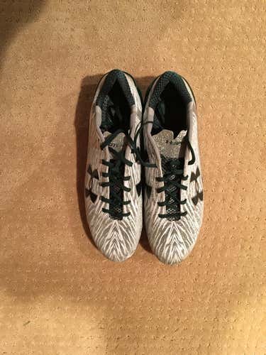 Loyola Greyhounds Under Armour Spotlight cleats - size 11
