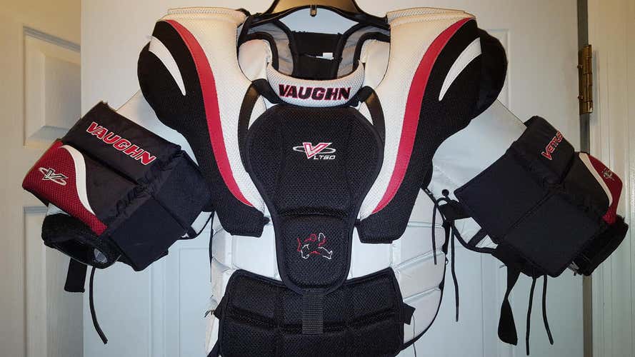 VAUGHN VENTUS LT 60 GOALIE CHEST AND ARM PROTECTOR/ JUNIOR SIZE SMALL