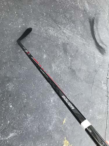77 flex Bauer Apx2 shaft with Bauer Comp Blade - 2 piece Hockey Stick - 77 flex - p92 curve - Grip