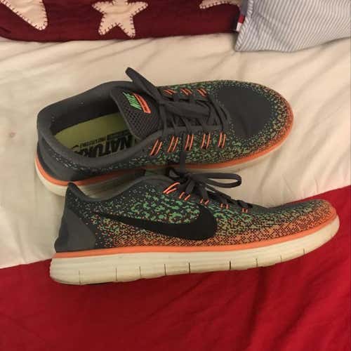 Very Good Condition Nike Free Rn Distance