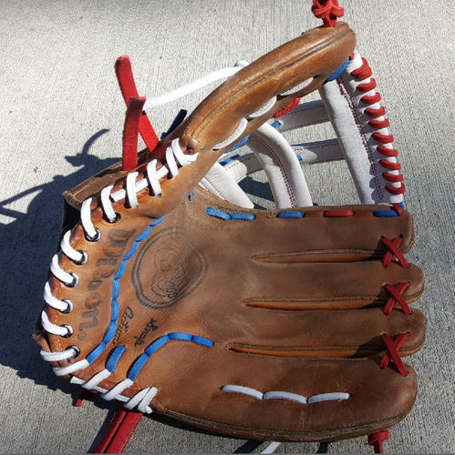 Reconditioned Wilson A2000 with custom Glovesmith dual post web