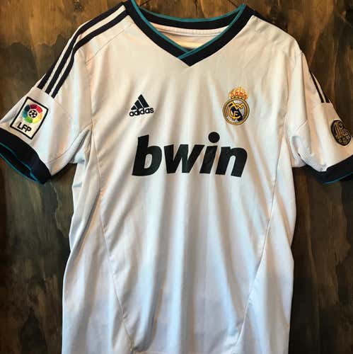 Real Madrid Futbol Soccer Jersey Medium