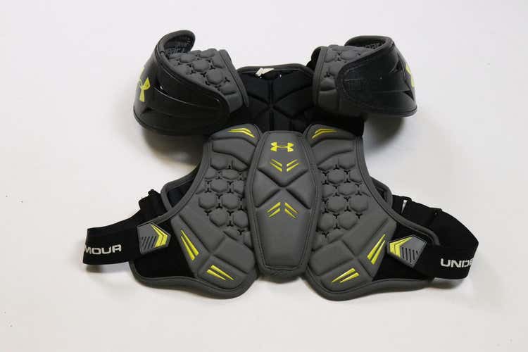 Under Armour Shoulder Pads - Adult Medium