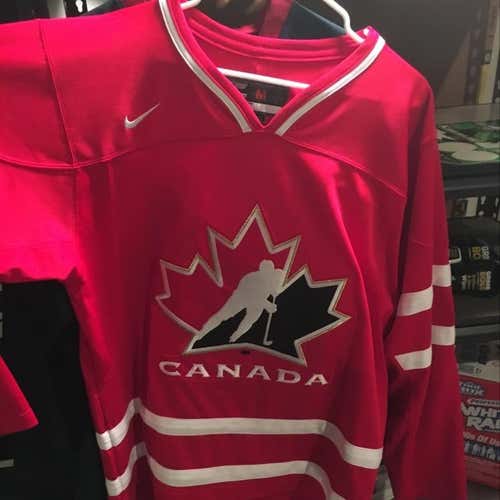 Canada Nike Jersey Size Medium