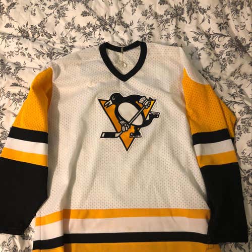 Vintage Pittsburgh Penguins Jersey