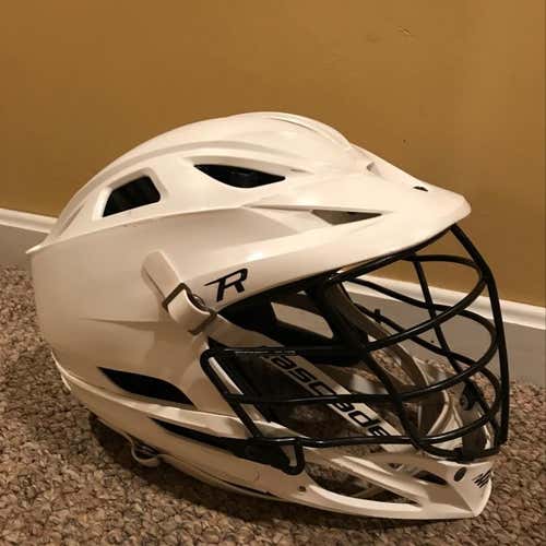 Minimally Used Cascade R Lacrosse Helmet