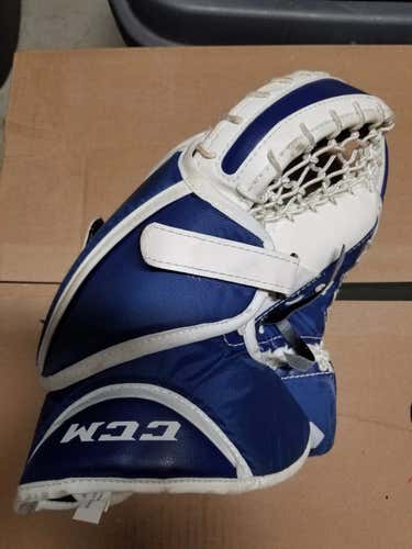 CCM goalie glove- Junior- LEFT HAND