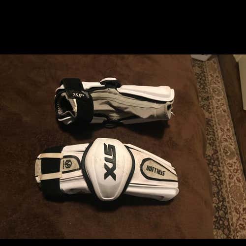 STX Stallion Attack/Middie Arm Pads