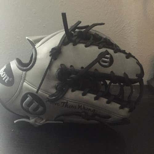 New a2000 Infield Glove *Need Gone ASAP*