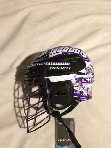 BNWT Iroquois Nats “ Cody Jamieson” size Large box bucket comes with cage.