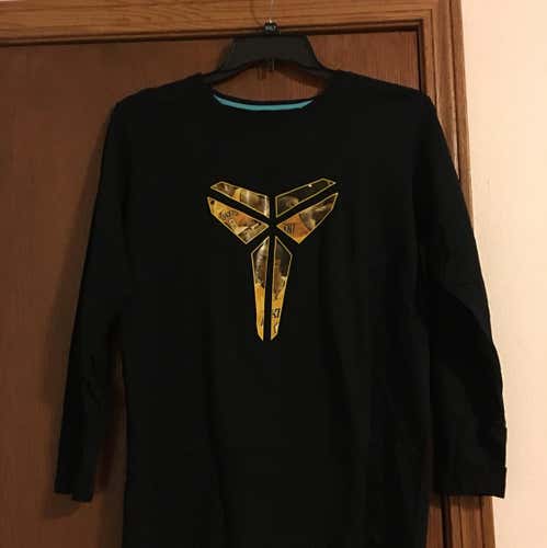 Never wore Koby shooting long sleeve