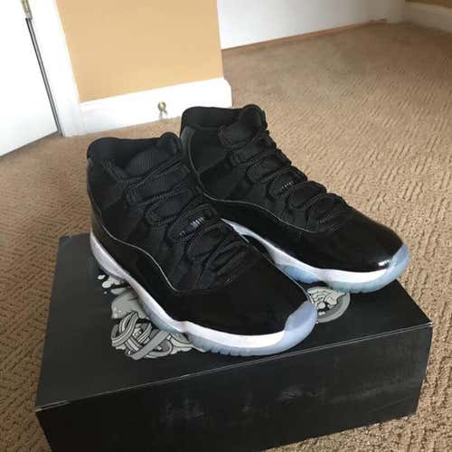 Air jordan 11 Space Jam (2016)