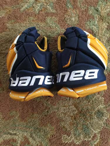 Bauer x100 vapor gloves 13"