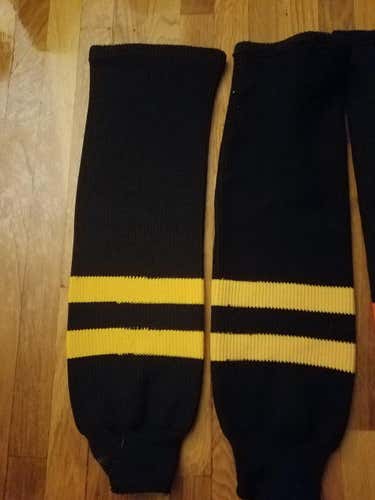 Boston bruins winter classic socks
