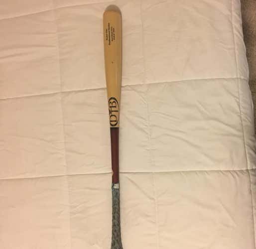 Dove Tail Bat Professional Series