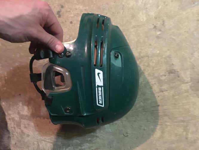 Bauer 4500 helmet