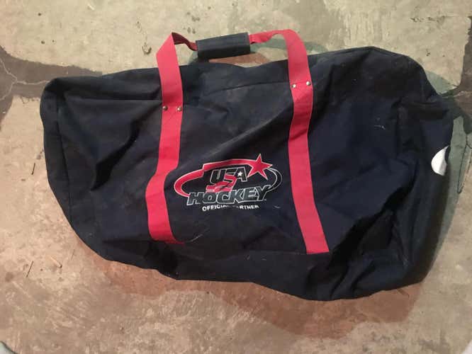 Nike team USA hockey bag