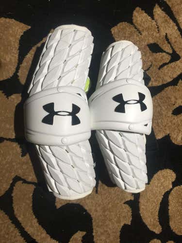 Under Armour Arm Guards