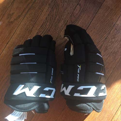 Brand New CCM 4roll Pro Gloves