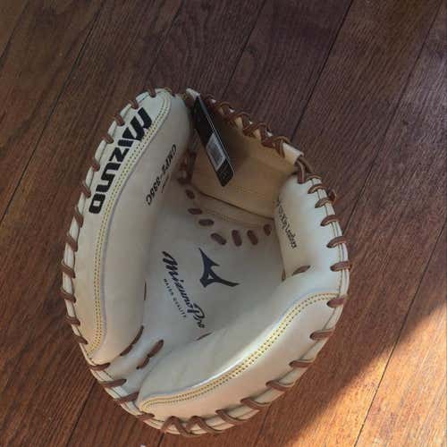 Brand New GMP2-335C Mizuno Pro Catchers Mitt