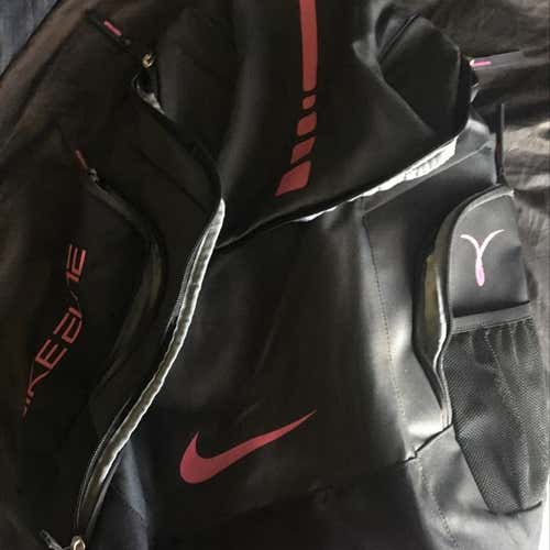 Nike Hyperdunk Backpack Breast Cancer Edition