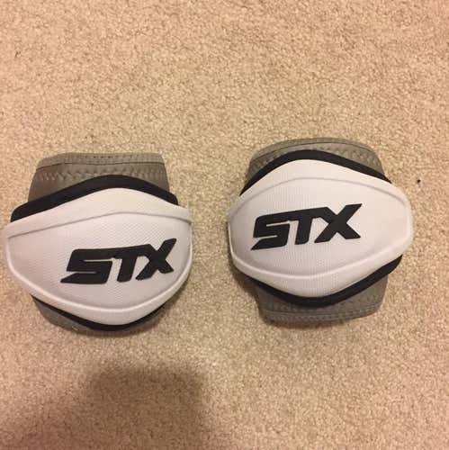STX Elbow Cups