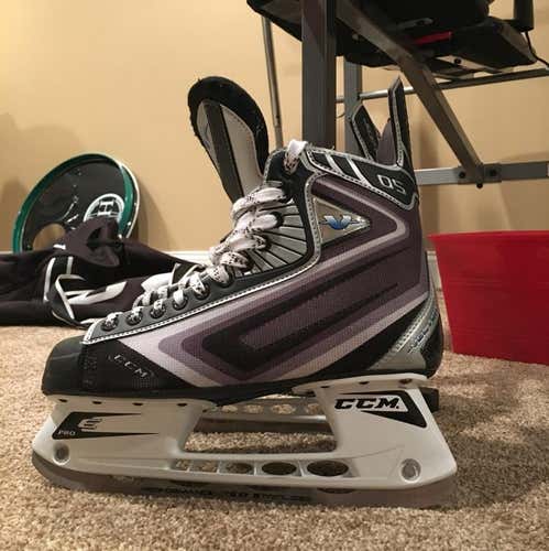 CCM Vector 05 Size 10 Skates