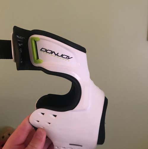 DonJoy Kyle Harrison Ankle Pod Medium Right Ankle