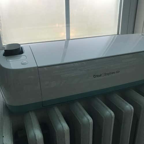 Cricut Explore Air Vinyl Decal Cutter starter kit