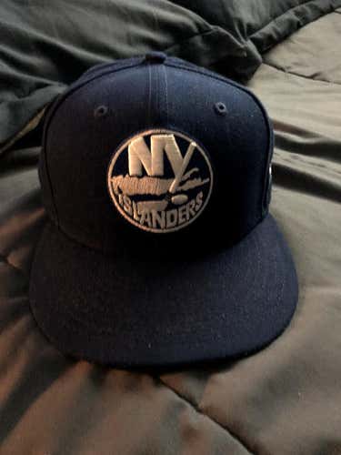 New York Islanders New Era NHL 59FIFTY Fitted Cap - size 7-3/8