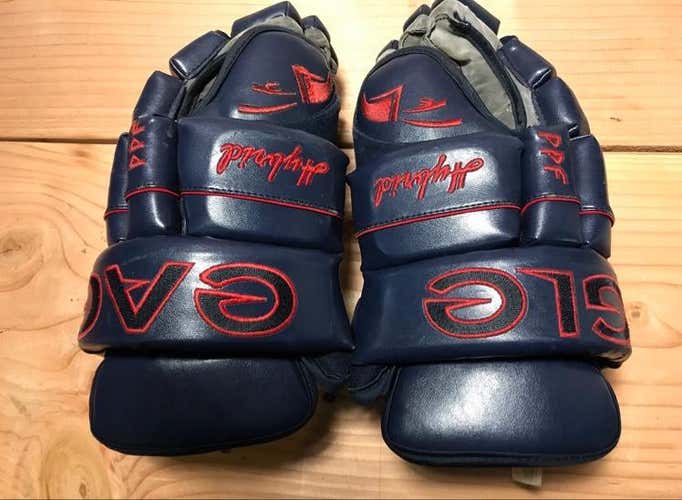 Eagle Senior Hockey Gloves - 14” Made in Canada