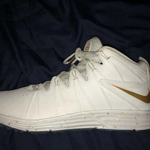 Rare, Lightly Used Nike Huarache 4 Turf Shoes. Size 11.5.