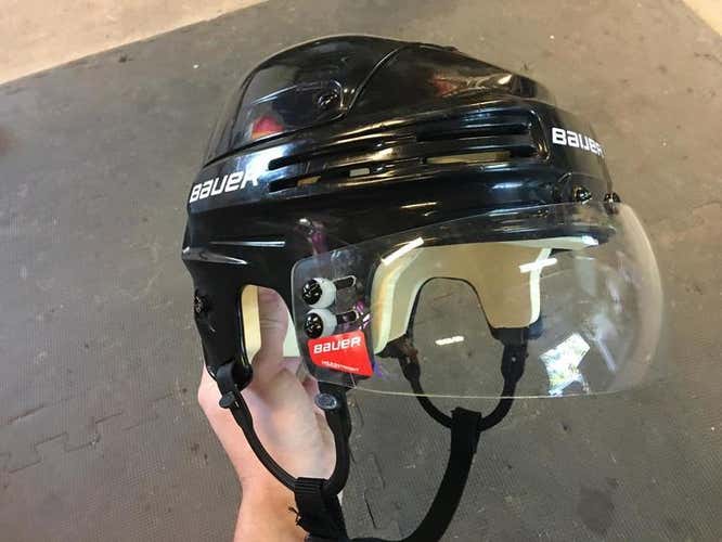 Bauer 4500 w/ Hs22 Visor