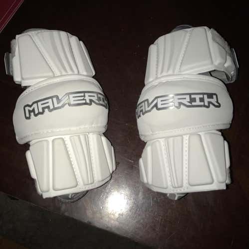 Brand New Maverik Max Elbows