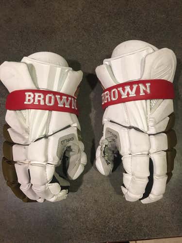 Brown University maverik max gloves